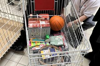 Tajemnicze wózki Auchan, to kupili klienci w Warszawie 