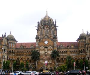 Zabytek kolonialnej przeszłości Indii: dworzec kolejowy w Bombaju. Chhatrapati Shivaji Terminus, dawniej Victoria Terminus. Fot. Dr Raju Kasambe