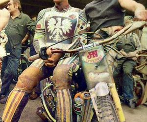 Stary żużel w kolorze