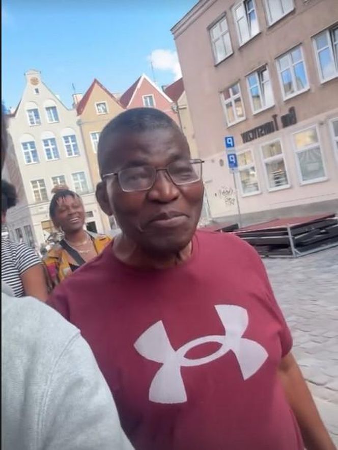 Tata rodzeństwa Ugonoh
