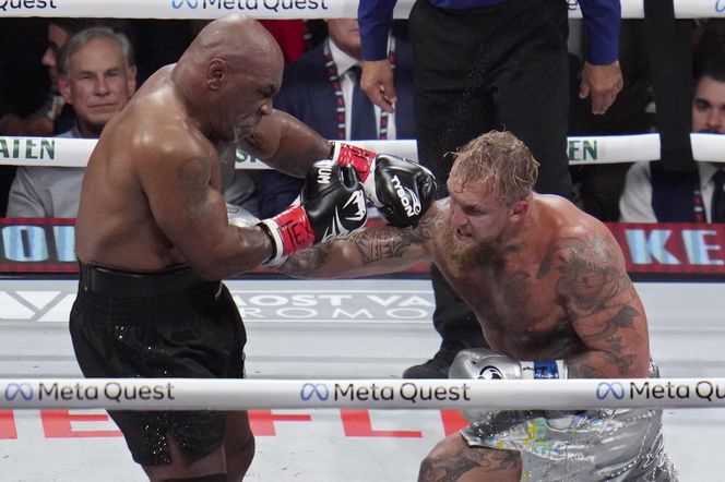 Mike Tyson vs Jake Paul