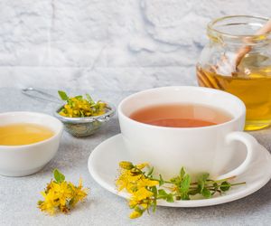 Herbata z dziurawca - właściwości i przepis. Dla kogo herbata z dziurawca jest zakazana?