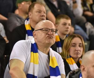 PRES Grupa Deweloperska Toruń - Betard Sparta Wrocław, zdjęcia kibiców i zawodników z Motoareny