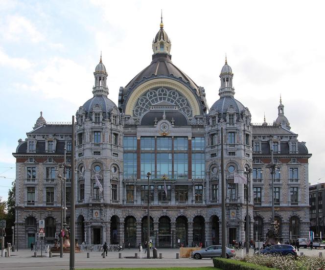 10. Antwerpia 