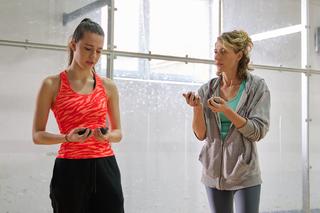 Na Wspólnej, odc. 3643: Jagna (Magdalena Popławska), Ula (Julia Jurek)