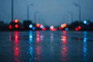 Tragedia w Rudach. Co kryje nocna droga i kto pomoże policji?