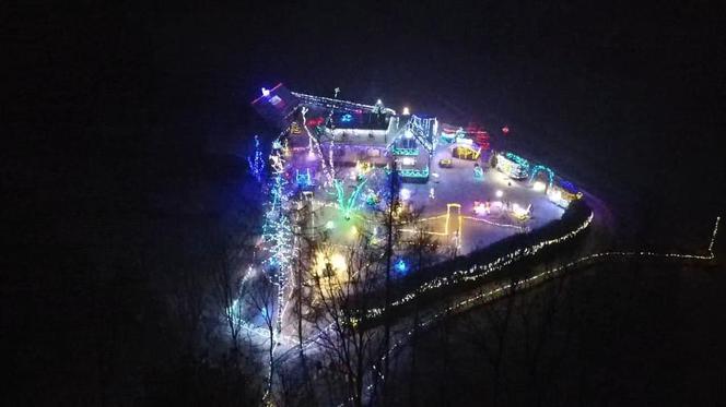To jedyna taka atrakcja w Małopolsce. Żywą szopkę w Ptaszkowej widać nawet z kosmosu!