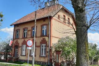 Poczta Polska sprzedaje nieruchomości na Warmii i Mazurach. Domy i działki w atrakcyjnych cenach [ZDJĘCIA]