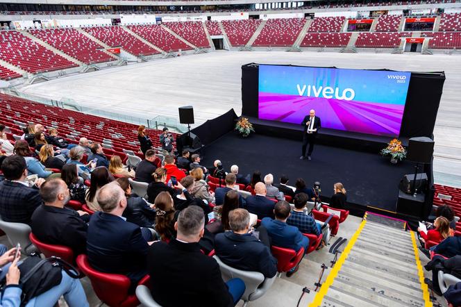 Stadion PGE Narodowy w Warszawie podczas Targów Książki i Mediów VIVELO w 2023 r.