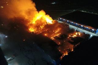 Wielki pożar pod Moskwą. W akcji gaśniczej uczestniczy setka strażaków [FOTO, WIDEO]