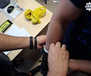 Brutalny atak w Częstochowie. Użyli maczety i noża. Policja rozbiła grupę pseudokibiców.