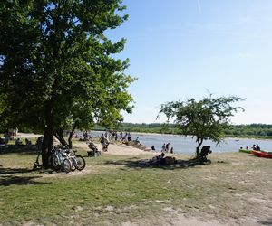 Plaża Romantyczna nad Wisłą w Warszawie