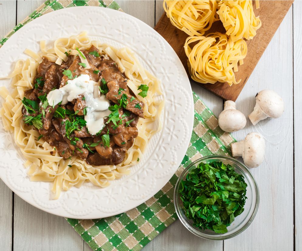 Strogonow z karkówki: oryginalny przepis na smaczny gulasz