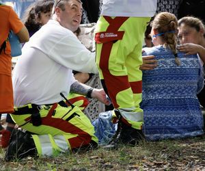 W Berlinie samochód wjechał w tłum; wśród rannych są dzieci