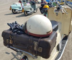 Osy kręciły kółka na stadionie żużlowym w Lesznie. Ogólnopolski zlot skuterów Osa Osieczna-Leszno 