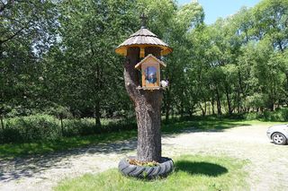 To dawna wieś wołoska w Małopolsce. Kiedyś zamieszkiwali ją pasterze, dziś słynie z drewnianych zabawek