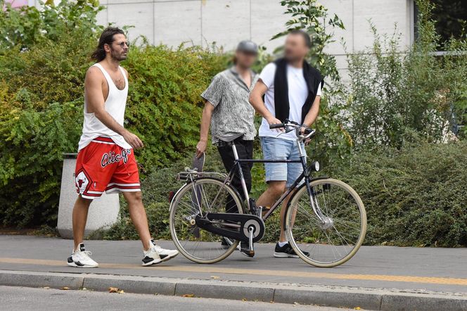 Radzimir Dębski umówił się ze znajomymi na burgera