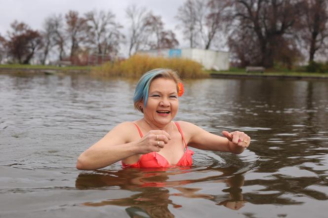 Było gorąco! Lubelskie morsy dały pierwszego w tym roku nura