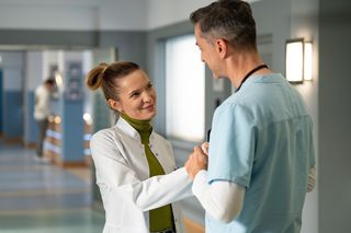 Na dobre i na złe odc. 955. Dominika (Paulina Gałązka), Marcin Molenda (Filip Bobek)