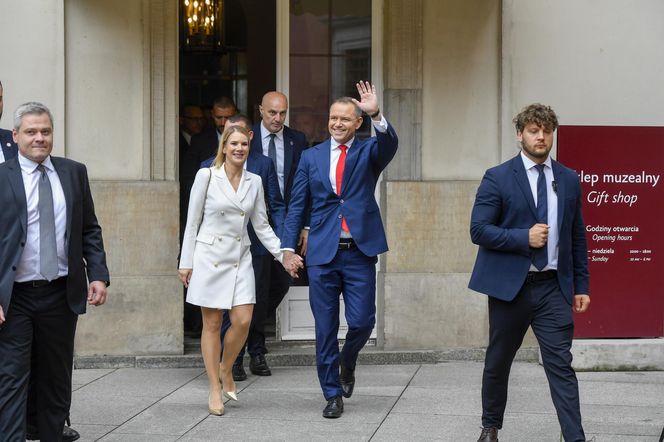 Każdy jej ruch śledzi cała Polska. Co gwiazdy mówią o Marcie Nawrockiej?