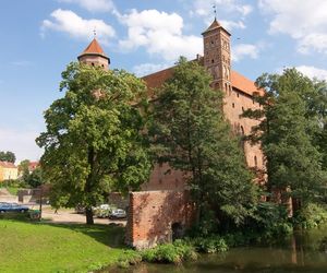   To miasto ma najładniejszy rynek w woj. warmińsko-mazurskim. Zobacz, co mówi AI