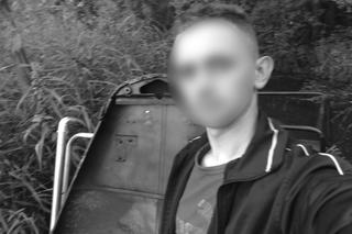 Krzysztof pracował w warsztacie, jego ciało znalazł Grzegorz. Ruszył po pomoc, lecz tragiczny wypadek sprawił, że także on stracił życie