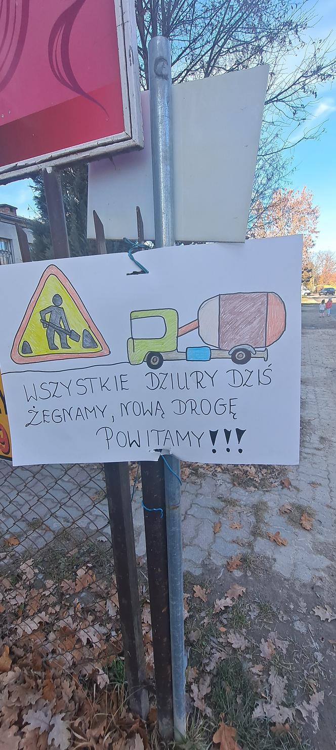 Przedszkolaki z Lublina podziękowali za nowy asfalt na drodze do przedszkola