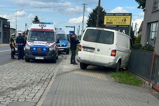Szaleńcy rajd po miastach na Śląsku. Dziesięć aut staranowanych