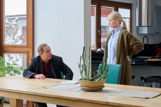 Na Wspólnej odc. 3781: Ewa (Ewa Gawryluk), Arek Ostrowski (Marek Kalita)