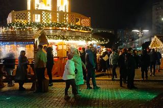 Rozpoczął się Szczeciński Jarmark Bożonarodzeniowy. Liczne atrakcje na trzech placach w centrum miasta