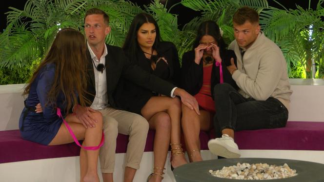 Love Island 9: to już koniec Adriana w programie? Widzowie czują się oszukani