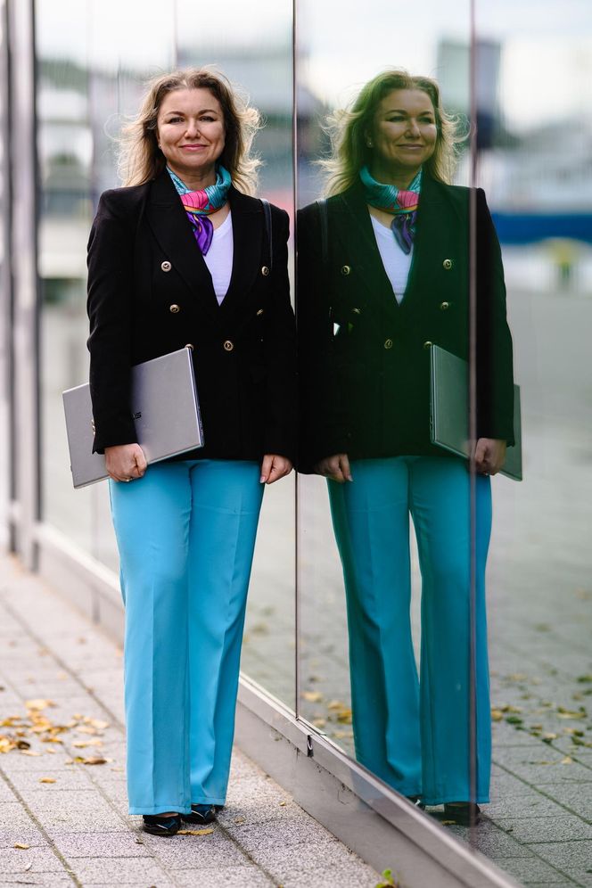 Z korporacji przesiadła się do taksówki