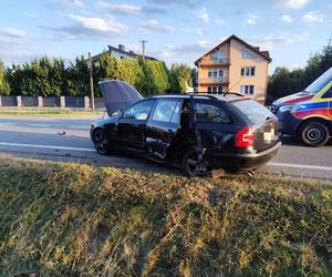 Powiat siedlecki: kolizja dwóch aut osobowych na DK 2 w Zbuczynie