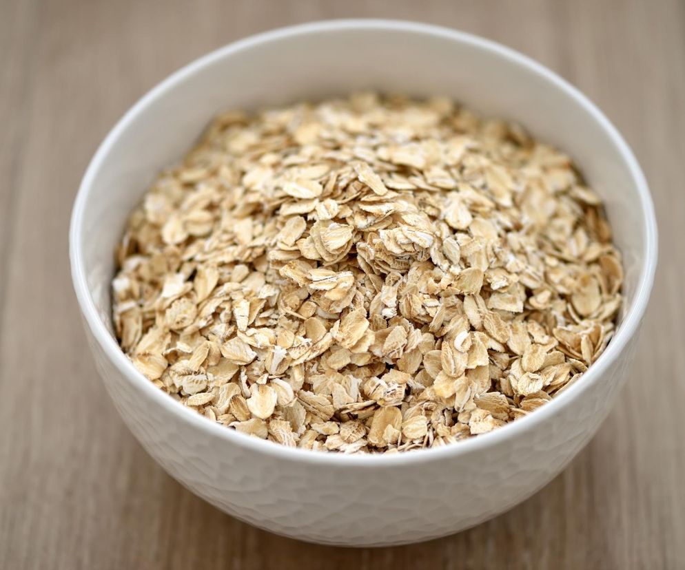 Płatki owsiane bez gotowania. Zapewnij sobie jak najwięcej cennych właściwości