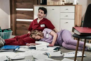 Pierwsza miłość odc. 4017. Kacper (Damian Kulec), Maja (Julia Kamińska)