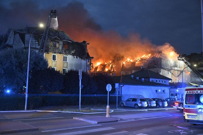 Aktor znany z „Korony Królów” ucierpiał w pożarze bloku w Ząbkach. „Nie wiemy co będzie dalej”