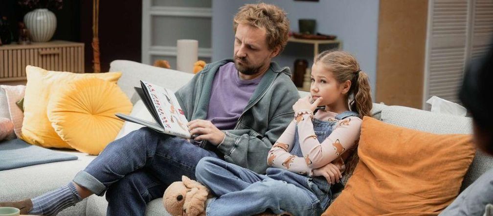 Pan Mama. Sylwester (Paweł Domagała), Maja (Olga Wypych)