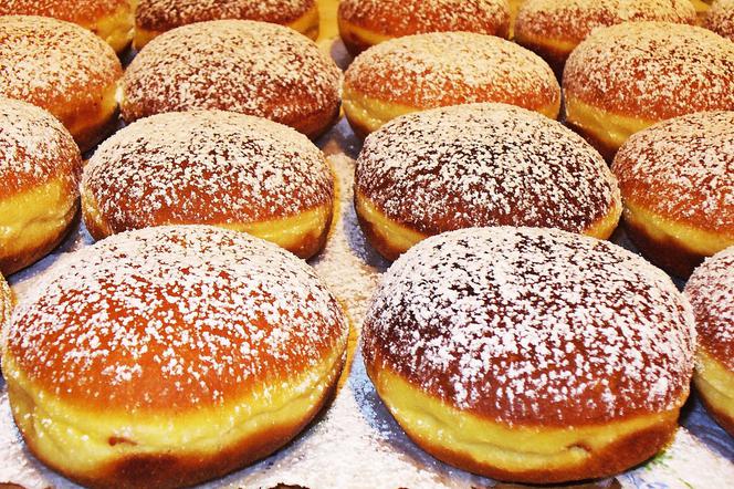 Nastolatki kradły pączki ze sklepu