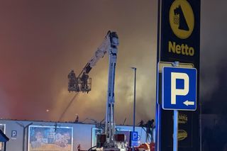 Gigantyczny pożar sklepu w Grodzisku Mazowieckim