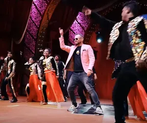 Krzysztof Stanowski nakręcił film w Bollywood! W obsadzie Pazura i Fabijański