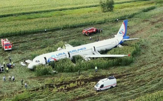 Pilot ocalił 233 osoby! Niezwykłe wyznania bohatera z Rosji