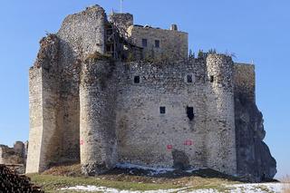 Zamek w Mirowie - zdjęcia. Zobacz średniowieczny zamek ze szlaku Orlich Gniazd