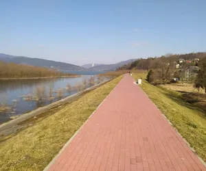 Kolejny etap ścieżki dydaktyczno-rowerowej nad jeziorem żywieckim już gotowy