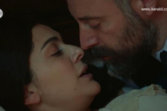 Zraniona miłość – 13 odcinek: Azize i Cevdet w jednym łóżku. Pogodzą się? STRESZCZENIE