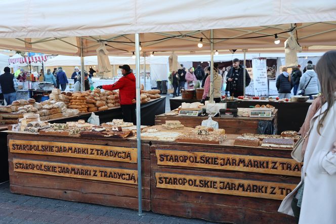 Festiwal Czekolady i Słodkości na placu pod zamkiem w Lublinie 