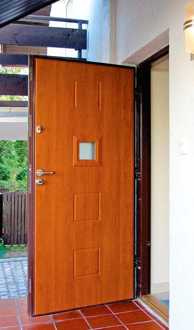 Drzwi antywłamaniowe z przeszkleniem