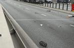 Wypadek na S8 w Warszawie, są ranni. Samochód dachował