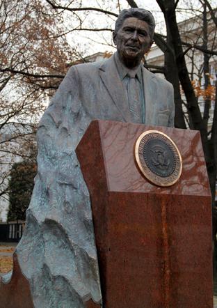 Pomnik Ronalda Reagana w Warszawie 