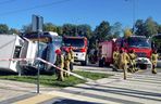  Łódź. Tramwaj zderzył się z dostawczym Iveco. Trzy osoby ranne w wypadku [ZDJĘCIA]