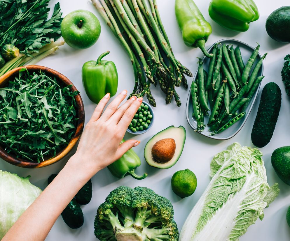 zielone warzywa na stole